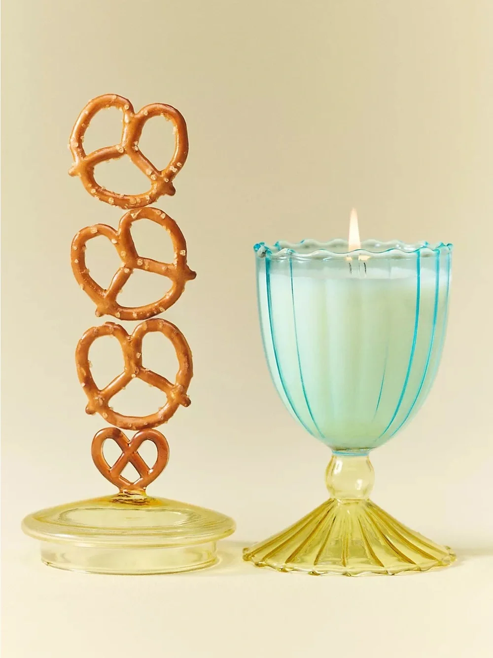 New Anthropologie Astrid Sea Salted Caramel Pretzel Glass Candle 5 oz